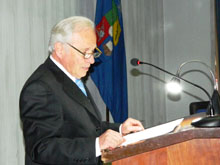 Neira decano 4